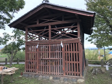 八幡宮土台入替前 八幡宮土台入替前
