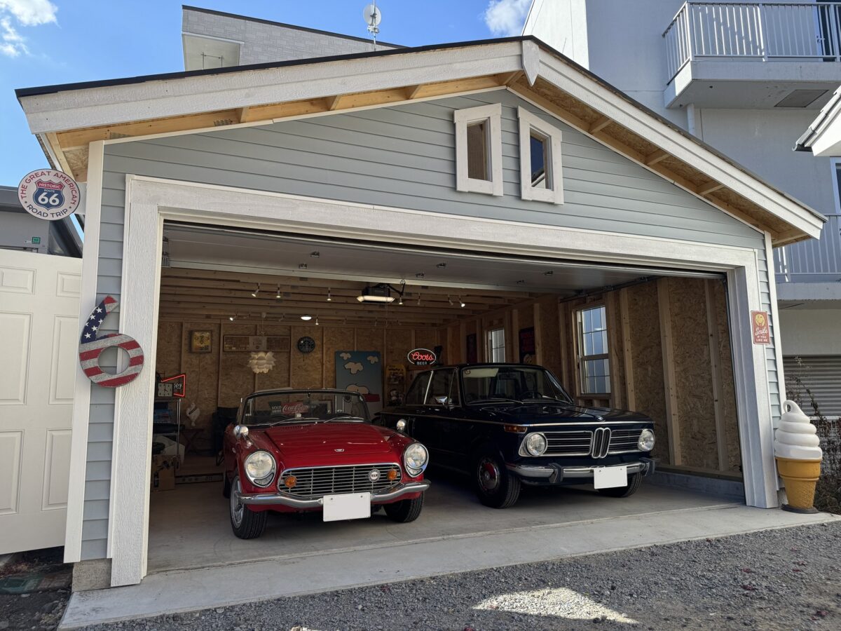 佐久市 木製輸入ガレージ